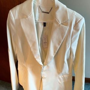 White House Black Market ecru/white blazer size 12